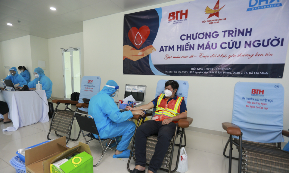 Hô Chi Minh-Ville 1 500 personnes au programme ATM don de sang